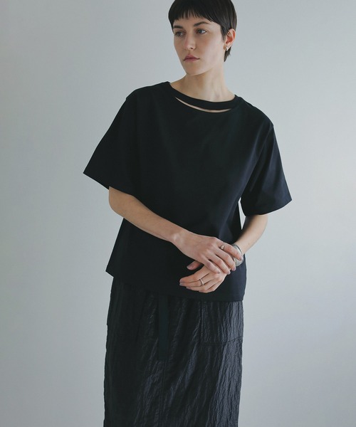 MANOF(マノフ)の「SLIT NECK CUT TOPS(Tシャツ/カットソー・レディース・ホワイト/オレンジ/ブラック・FREE)」の16枚目の写真