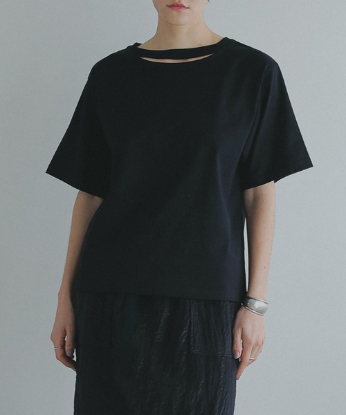 MANOF(マノフ)の「SLIT NECK CUT TOPS(Tシャツ/カットソー・レディース・ホワイト/オレンジ/ブラック・FREE)」の15枚目の写真
