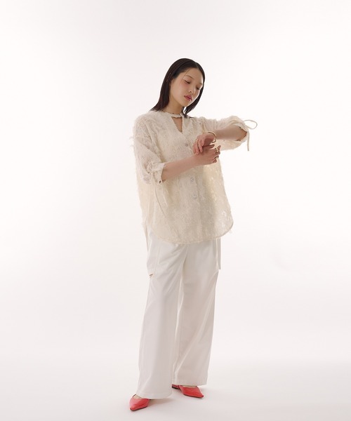 MUHET(ミュエータ)の「jacquard sheer blouse / ジャガードシアーブラウス(シャツ/ブラウス・レディース・ブラック/アイボリー・FREE)」の13枚目の写真