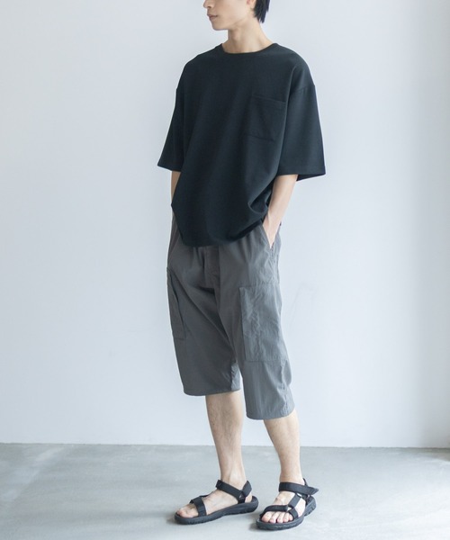 NAVY（ネイビー）の「【ポリ高弾力クロス素材を使用 裾のドローコードで好みのシルエットにスタイリング♪】NAVY 7分丈カーゴパンツ（カーゴパンツ・メンズ・チャコールグレー/ブラック・M/L/XL）」の21枚目の写真
