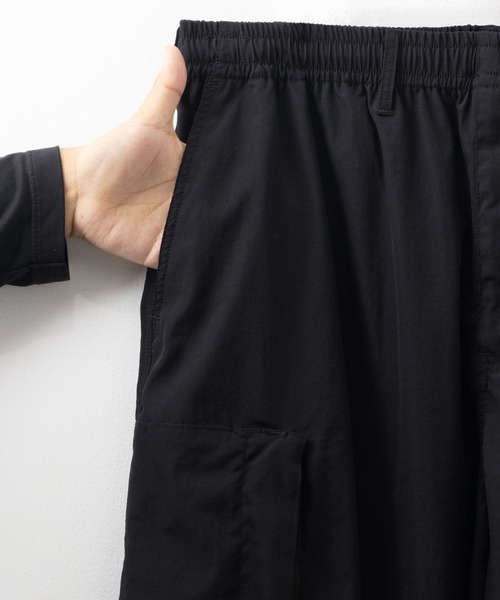 NAVY（ネイビー）の「【ポリ高弾力クロス素材を使用 裾のドローコードで好みのシルエットにスタイリング♪】NAVY 7分丈カーゴパンツ（カーゴパンツ・メンズ・チャコールグレー/ブラック・M/L/XL）」の8枚目の写真
