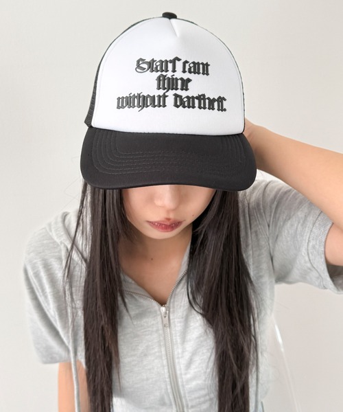 WEGO（ウィゴー）の「WEGO/オールドイングリッシュロゴメッシュキャップ（キャップ・レディース・ブラウン/ブラック・FREE）」の12枚目の写真