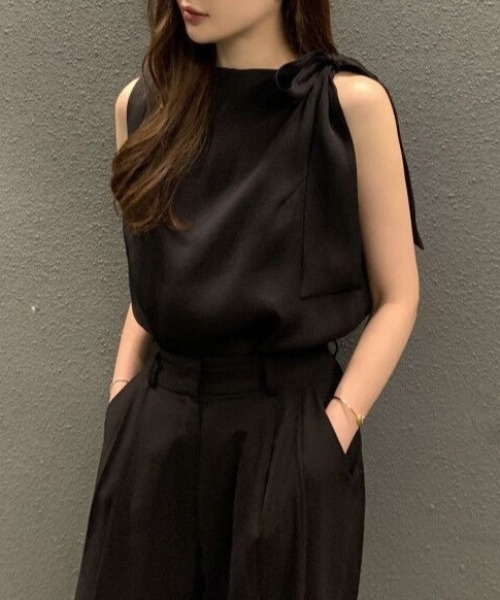 FREE STYLISTS(フリー スタイリスト)の「YUGA_YGMC Shoulder ribbon pullover top(シャツ/ブラウス・レディース・ブラック/オフホワイト/ベージュ・FREE)」の8枚目の写真
