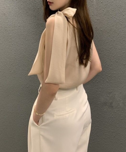 FREE STYLISTS(フリー スタイリスト)の「YUGA_YGMC Shoulder ribbon pullover top(シャツ/ブラウス・レディース・ブラック/オフホワイト/ベージュ・FREE)」の10枚目の写真