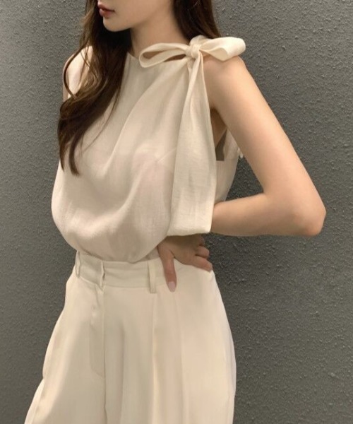 FREE STYLISTS(フリー スタイリスト)の「YUGA_YGMC Shoulder ribbon pullover top(シャツ/ブラウス・レディース・ブラック/オフホワイト/ベージュ・FREE)」の15枚目の写真