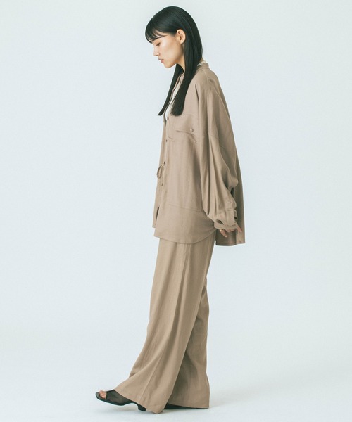 ROSE BUD(ローズバッド)の「(GENE HEAVENS)WORK POCKET BIG SHIRT(シャツ/ブラウス・レディース・ブラック/カーキ/ベージュ・ONE SIZE)」の5枚目の写真