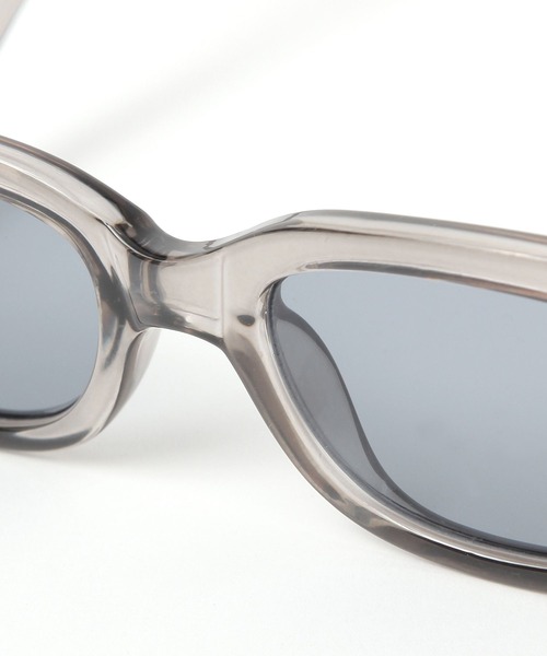 BAYFLOW(ベイフロー)の「スクエアサングラス25(サングラス・メンズ・ベージュ/グレー/ブラック・FREE)」の4枚目の写真