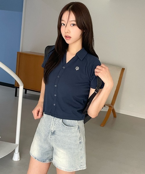 muahmuah（ムーアムーア）の「A'GEM/9 × .kom 『muah muah/ムーアムーア』OPEN COLLAL LOGO HALF CARDIGAN/オープンカラーロゴ ハーフカーディガン（カーディガン/ボレロ・レディース・ホワイト/ネイビー/イエロー/ブラック・FREE）」の15枚目の写真