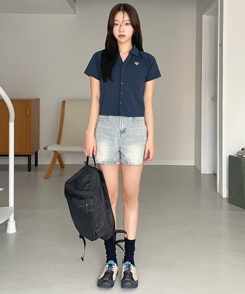 muahmuah（ムーアムーア）の「A'GEM/9 × .kom 『muah muah/ムーアムーア』OPEN COLLAL LOGO HALF CARDIGAN/オープンカラーロゴ ハーフカーディガン（カーディガン/ボレロ・レディース・ホワイト/ネイビー/イエロー/ブラック・FREE）」の16枚目の写真