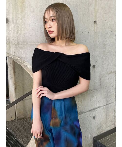 MURUA（ムルーア）の「オフショルダーツイストニット（ニット/セーター・レディース・オレンジ/ブラック・FREE）」の10枚目の写真