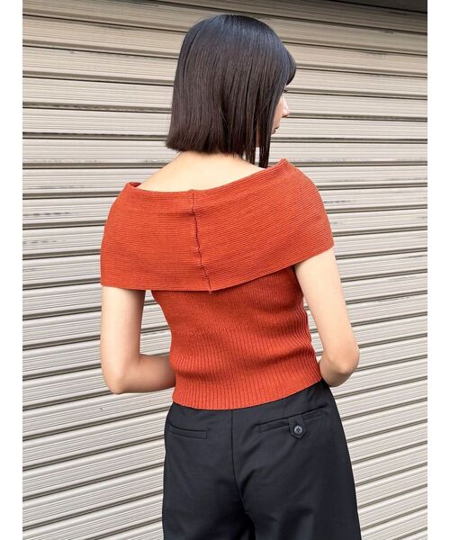 MURUA（ムルーア）の「オフショルダーツイストニット（ニット/セーター・レディース・オレンジ/ブラック・FREE）」の15枚目の写真