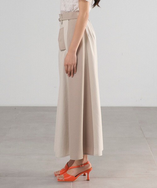 UNITED TOKYO(ユナイテッドトウキョウ)の「リメイクライクフレアスカート|ウォッシャブル/秋服(スカート・レディース・ベージュ/グリーン・1/2)」の6枚目の写真