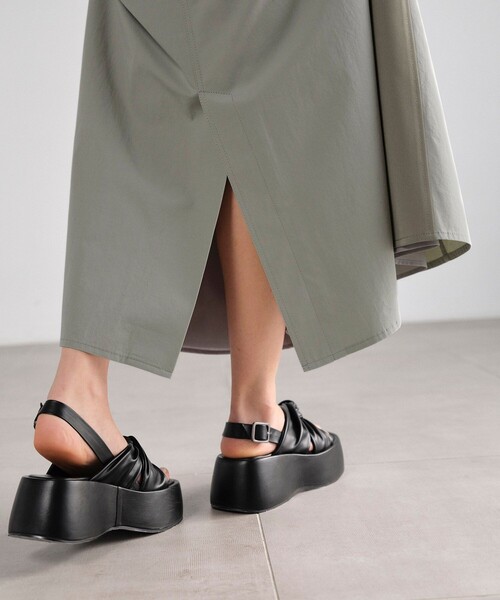 UNITED TOKYO(ユナイテッドトウキョウ)の「リメイクライクフレアスカート|ウォッシャブル/秋服(スカート・レディース・ベージュ/グリーン・1/2)」の18枚目の写真