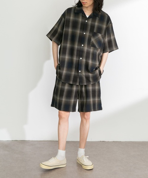 URBAN RESEARCH Sonny Label(アーバンリサーチサニーレーベル)の「オンブレチェックイージーショートパンツ(その他パンツ・メンズ・ブラック/ネイビー・MEDIUM/LARGE)」の21枚目の写真