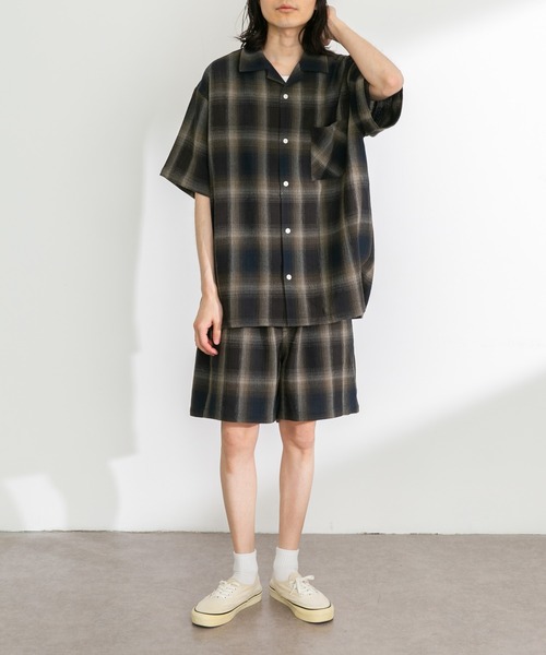 URBAN RESEARCH Sonny Label(アーバンリサーチサニーレーベル)の「オンブレチェックイージーショートパンツ(その他パンツ・メンズ・ブラック/ネイビー・MEDIUM/LARGE)」の5枚目の写真