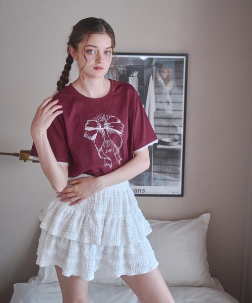 Lovilyn(ラヴィリン)の「ビンテージリボンプリントTシャツ(Tシャツ/カットソー・レディース・レッド/チャコールグレー・FREE)」の6枚目の写真