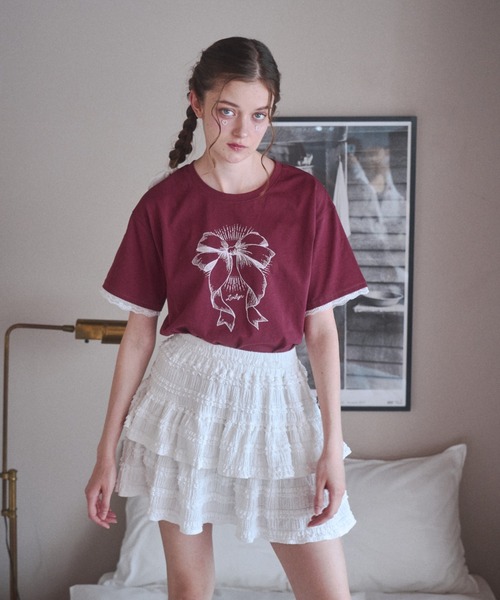 Lovilyn(ラヴィリン)の「ビンテージリボンプリントTシャツ(Tシャツ/カットソー・レディース・レッド/チャコールグレー・FREE)」の7枚目の写真