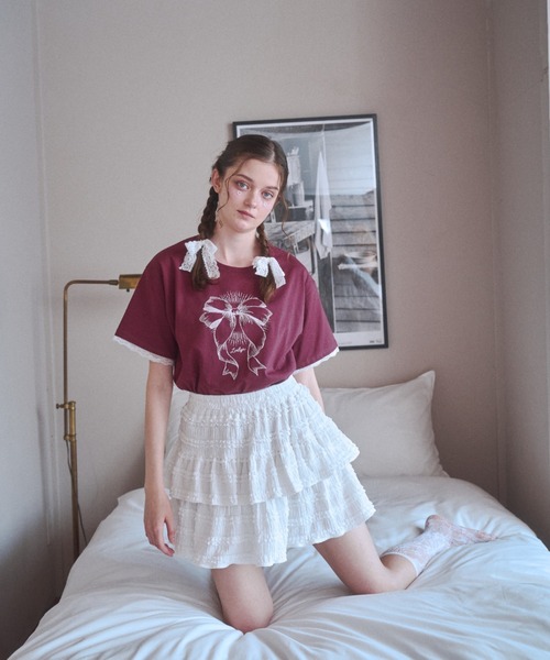 Lovilyn(ラヴィリン)の「ビンテージリボンプリントTシャツ(Tシャツ/カットソー・レディース・レッド/チャコールグレー・FREE)」の16枚目の写真
