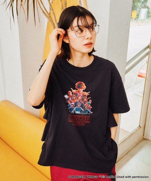 STRANGER THINGS × ZONE コラボTシャツ XL ブラック セール】【STRANGER THINGS】コラボ サイドフリルTシャツ(T