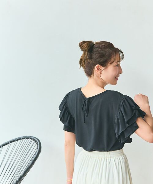 COHINA(コヒナ)の「【接触冷感】フリルスリーブシアーカットトップス 【低身長・小柄女性】(Tシャツ/カットソー・レディース・ブラック/ベージュ/ブルー・ONE SIZE)」の5枚目の写真