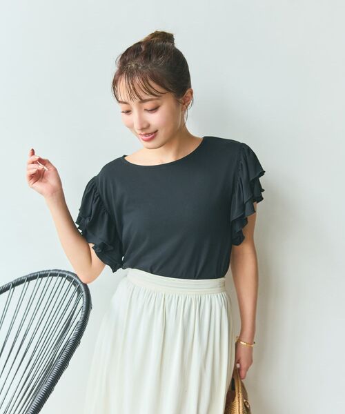 COHINA(コヒナ)の「【接触冷感】フリルスリーブシアーカットトップス 【低身長・小柄女性】(Tシャツ/カットソー・レディース・ブラック/ベージュ/ブルー・ONE SIZE)」の4枚目の写真