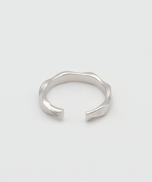GRAiL(accessories)(グレイル(アクセサリー))の「twist wave ring(リング・メンズ・シルバー・ONE SIZE)」の4枚目の写真