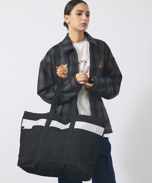 WEEKEND(ER)(ウィークエンダー)の「【WEEKENDER/ウィークエンダー】 SAFETY DENIM TOTE/デニム/トートバッグ旅行/デイリーユース【WEB限定】(バックパック/リュック・メンズ・ブルー/ブラック/ダークネイビー・フリー)」の1枚目の写真