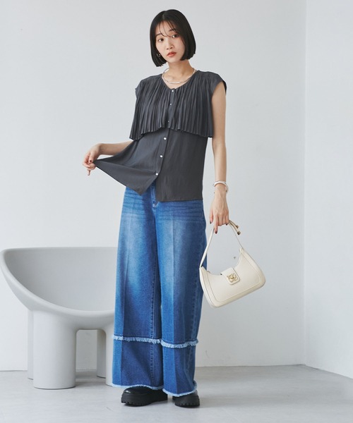 VIS（ビス）の「プリーツデザインブラウス/通勤対応（シャツ/ブラウス・レディース・サックスブルー/キナリ/スミクロ・FREE）」の5枚目の写真