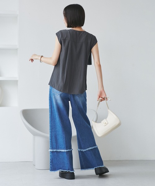 VIS（ビス）の「プリーツデザインブラウス/通勤対応（シャツ/ブラウス・レディース・サックスブルー/キナリ/スミクロ・FREE）」の6枚目の写真