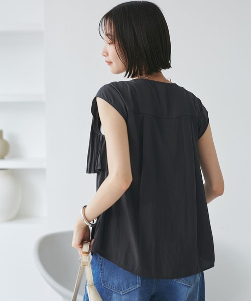 VIS（ビス）の「プリーツデザインブラウス/通勤対応（シャツ/ブラウス・レディース・サックスブルー/キナリ/スミクロ・FREE）」の7枚目の写真