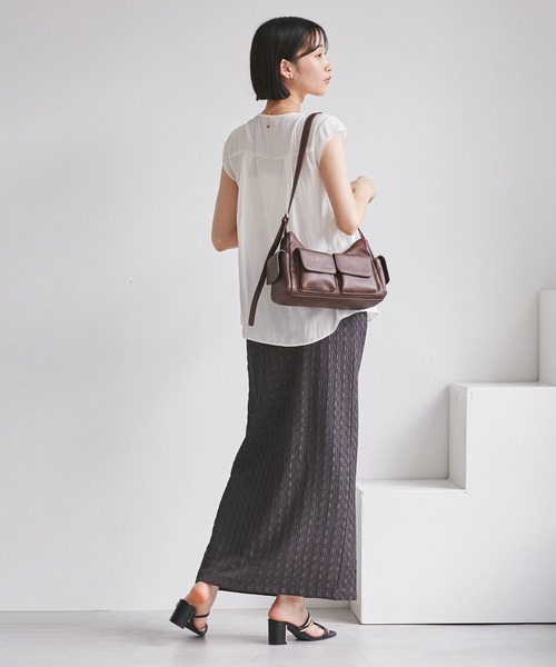 VIS（ビス）の「プリーツデザインブラウス/通勤対応（シャツ/ブラウス・レディース・サックスブルー/キナリ/スミクロ・FREE）」の10枚目の写真