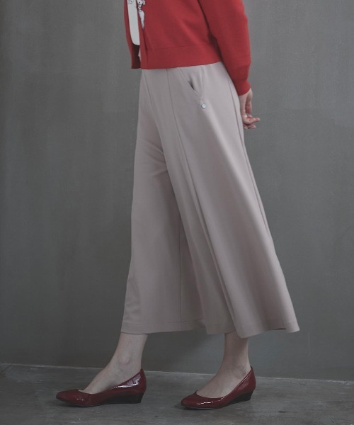 STUDIO PICONE（スタジオピッコーネ）の「マットポンチ八分丈ワイドパンツ（その他パンツ・レディース・ベージュ/グリーン/ライトグレー/ネイビー・M/LL/L）」の14枚目の写真