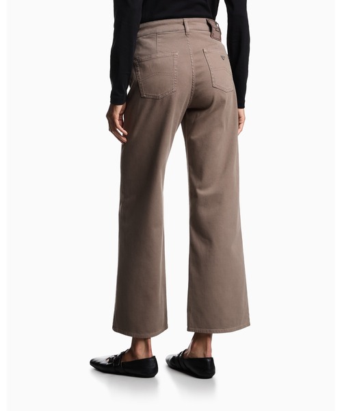 EMPORIO ARMANI(エンポリオアルマーニ)の「【エンポリオ アルマーニ】ミッドライズ クロップド ワイドレッグジーンズ J33 ストレッチドリル ガーメントダイ(デニムパンツ・レディース・グレイッシュベージュ・25inch/28inch/29inch)」の3枚目の写真