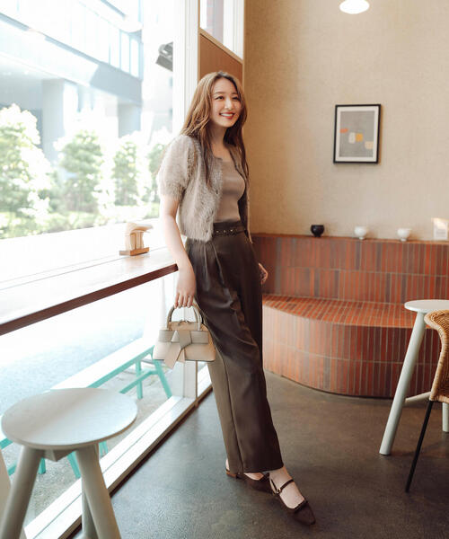 NATURAL BEAUTY BASIC（ナチュラルビューティーベーシック）の「◇【CLASSY.掲載】【ちょうど、いい服】くびれ仕込みベルテッドパンツ（その他パンツ・レディース・ブラック/ベージュ/イエロー/ブラウン・LARGE/SMALL/MEDIUM/P/S）」の3枚目の写真