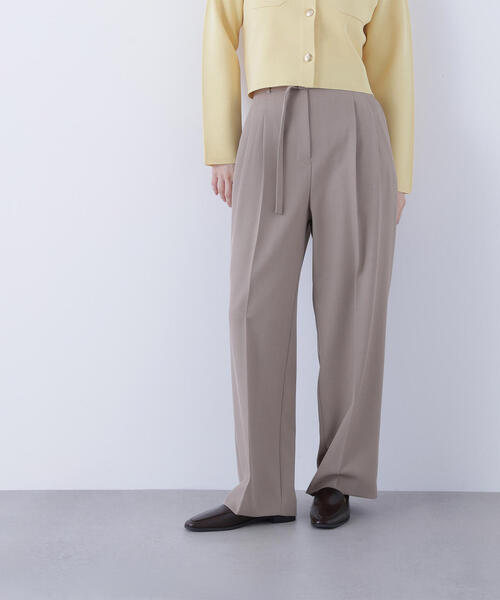 NATURAL BEAUTY BASIC（ナチュラルビューティーベーシック）の「◇【CLASSY.掲載】【ちょうど、いい服】くびれ仕込みベルテッドパンツ（その他パンツ・レディース・ブラック/ベージュ/イエロー/ブラウン・LARGE/SMALL/MEDIUM/P/S）」の17枚目の写真