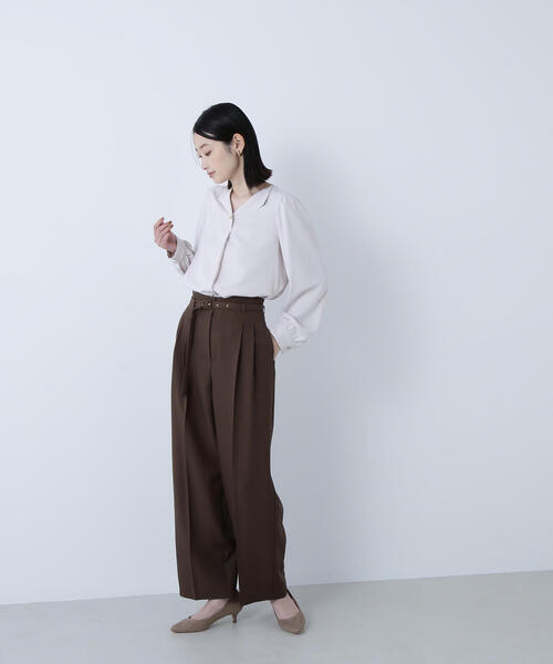 NATURAL BEAUTY BASIC（ナチュラルビューティーベーシック）の「◇【CLASSY.掲載】【ちょうど、いい服】くびれ仕込みベルテッドパンツ（その他パンツ・レディース・ブラック/ベージュ/イエロー/ブラウン・LARGE/SMALL/MEDIUM/P/S）」の17枚目の写真