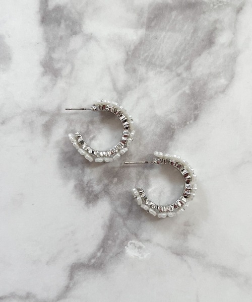 yu-ka(ユーカ)の「YU-KA:フラワーデザインフープピアス flower design hoop pierce(ピアス(両耳用)・レディース・ゴールド/シルバー・FREE)」の5枚目の写真