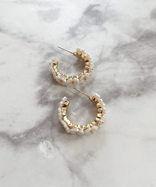 yu-ka(ユーカ)の「YU-KA:フラワーデザインフープピアス flower design hoop pierce(ピアス(両耳用)・レディース・ゴールド/シルバー・FREE)」の8枚目の写真