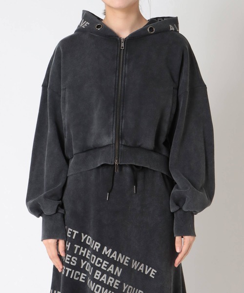 Cepica（セピカ）の「バックロゴショートパーカー（パーカー・レディース・グレー/チャコールグレー・FREE）」の16枚目の写真