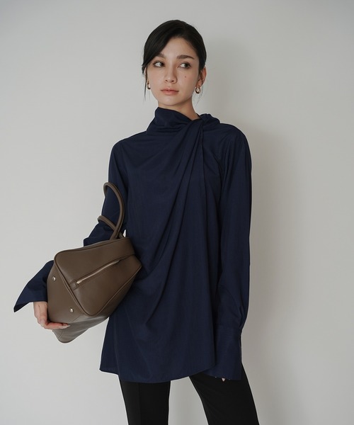 KINO THE KEI(キノザケイ)の「ドレープ ボウタイ 2WAY ブラウス KINO THE KEI(シャツ/ブラウス・レディース・ホワイト/キャメル/ネイビー・フリー)」の17枚目の写真