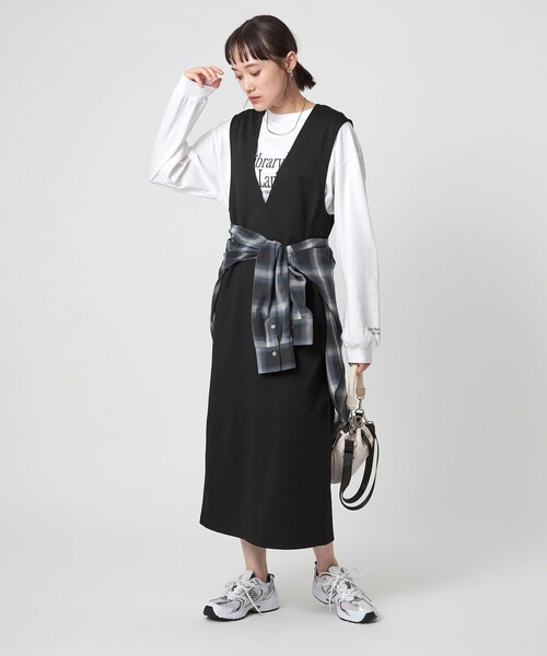 green label relaxing（グリーンレーベルリラクシング）の「ディープ Vネック ジャンパースカート（ジャンパースカート・レディース・ベージュ/ブラック/ダークグレー・FREE）」の7枚目の写真