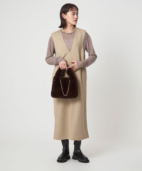 green label relaxing（グリーンレーベルリラクシング）の「ディープ Vネック ジャンパースカート（ジャンパースカート・レディース・ベージュ/ブラック/ダークグレー・FREE）」の11枚目の写真