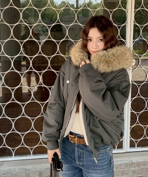 almo（アルモ）の「【LAMPOON】フェイクファーフードブルゾン