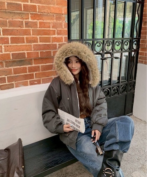 almo(アルモ)の「【LAMPOON】フェイクファーフードブルゾン(ブルゾン・レディース・グレー/ブラック・X-LARGE/LARGE/MEDIUM/SMALL)」の18枚目の写真