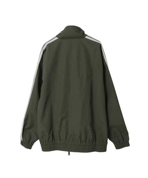 CONVERSE TOKYO（コンバーストウキョウ）の「SIDE LINE NYLON TRACK JACKET(UNISEX)（ミリタリージャケット・レディース・ブラック/チャコールグレー/ライトグレー/カーキ・SMALL/MEDIUM）」の8枚目の写真