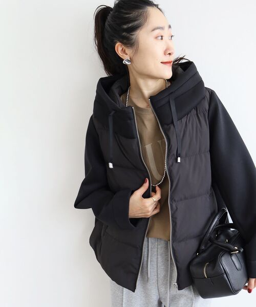 le.coeur blanc（ルクールブラン）の「カットボンディング×スムースタフタショートブルゾン（ブルゾン・レディース・グレイッシュベージュ/ブラック・38/40）」の19枚目の写真