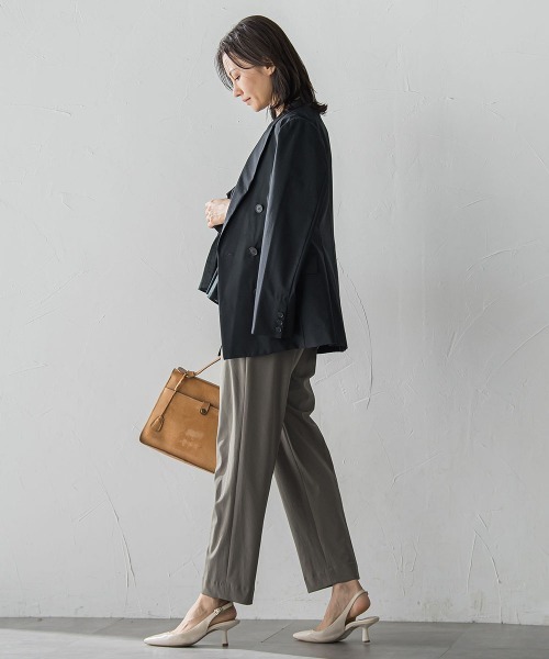 LAUTREAMONT(ロートレアモン)の「【WEB限定】Active Beautyテーパードパンツ≪13号・15号あり/洗濯機で洗える≫(スラックス・レディース・ベージュ/カーキ/ブラック・11号/9号/7号/13号/15号)」の16枚目の写真