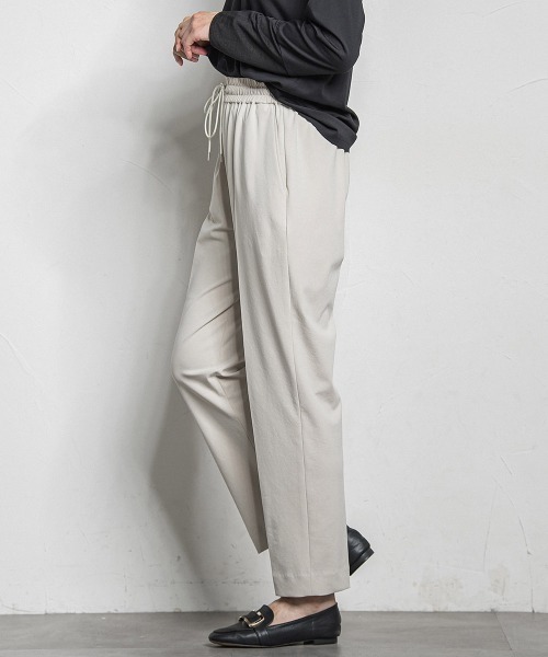 LAUTREAMONT(ロートレアモン)の「【WEB限定】Active Beautyテーパードパンツ≪13号・15号あり/洗濯機で洗える≫(スラックス・レディース・ベージュ/カーキ/ブラック・11号/9号/7号/13号/15号)」の7枚目の写真