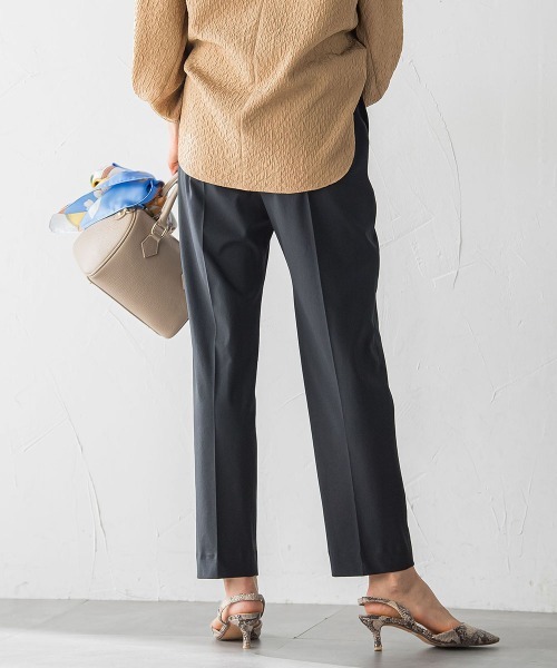 LAUTREAMONT(ロートレアモン)の「【WEB限定】Active Beautyテーパードパンツ≪13号・15号あり/洗濯機で洗える≫(スラックス・レディース・ベージュ/カーキ/ブラック・11号/9号/7号/13号/15号)」の15枚目の写真