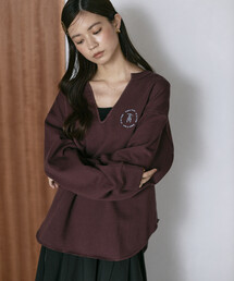 Firsthand | Firsthand/ファーストハンド オーガニックコットン Vネック 刺繍スウェット / リラックスフィット / 裏毛スウェット(スウェット)